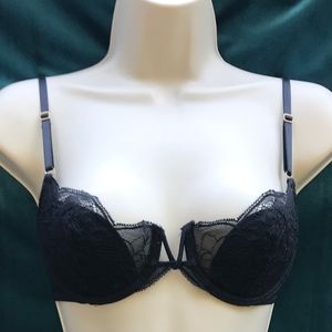 RARE Victorias Secret Very Sexy Pushup wo Padding